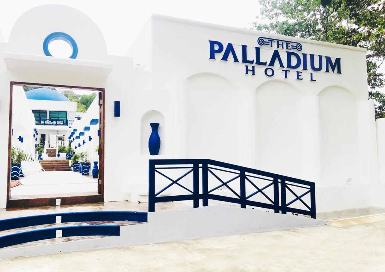 The Palladium Hotel Coron Exterior foto