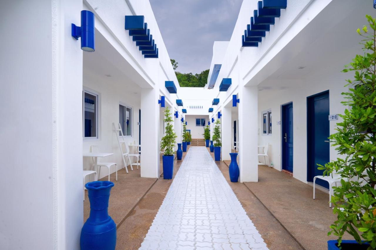 The Palladium Hotel Coron Exterior foto